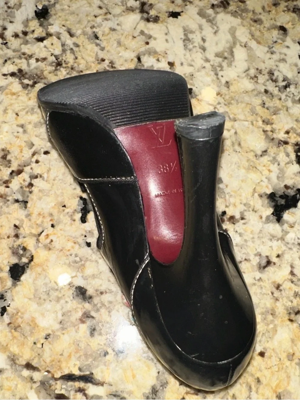 Vintage Louis Vuitton Black Leather Bow Accent Pumps